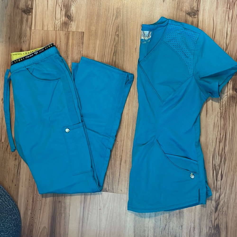 Cherokee Luxe Sport Scrubs